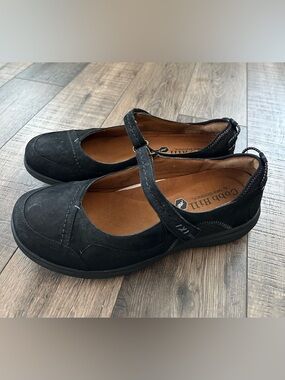 Cobb Hill by New Balance Mary Jane Black Leather 10 Wide Comfort slip on Flat